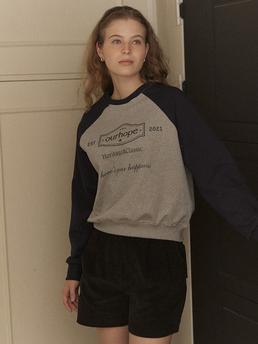 Heritage Logo Raglan Sweatshirt - Navy