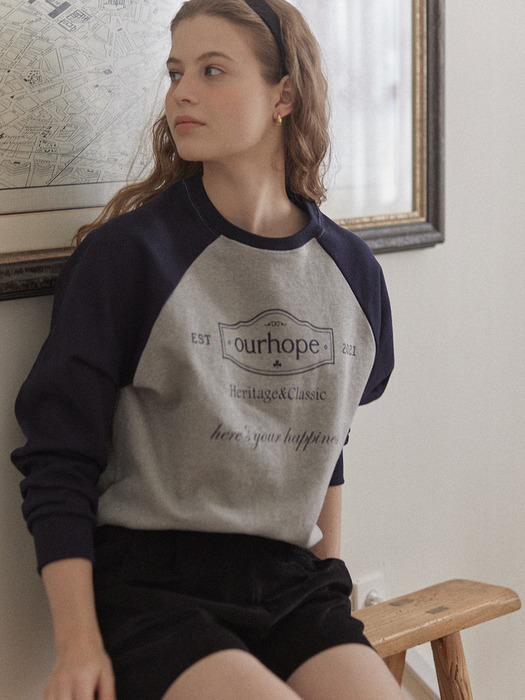 Heritage Logo Raglan Sweatshirt - Navy