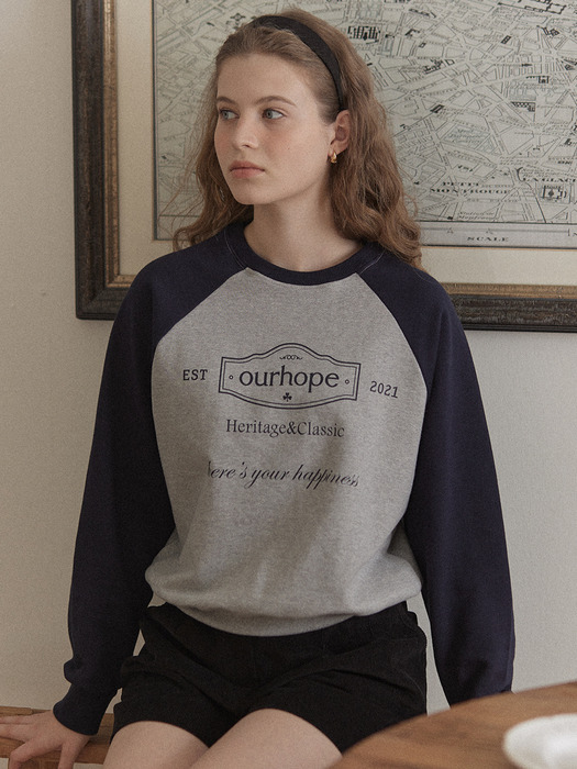 Heritage Logo Raglan Sweatshirt - Navy