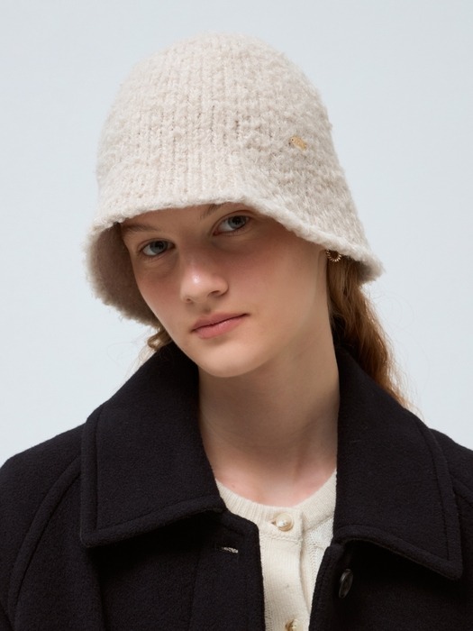 boucle knit bucket hat - beige