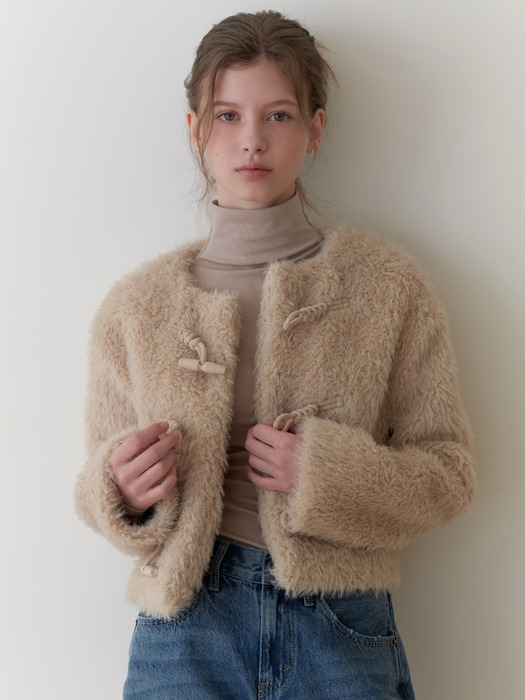 Floofy fur jacket (beige)