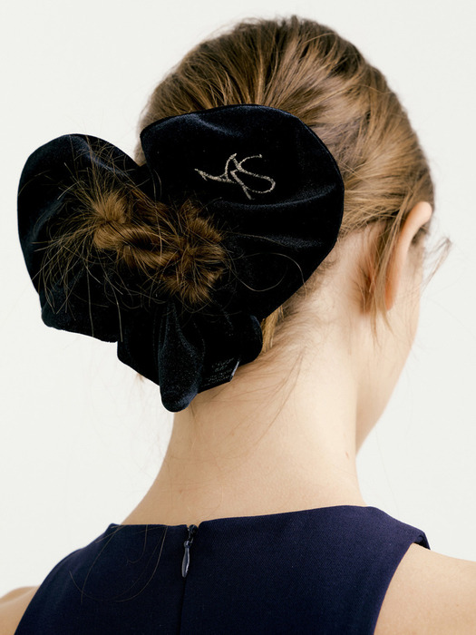 Heart Scrunchie (Black)