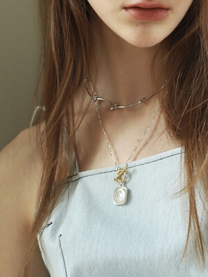 Oasis Square Toggle Necklace