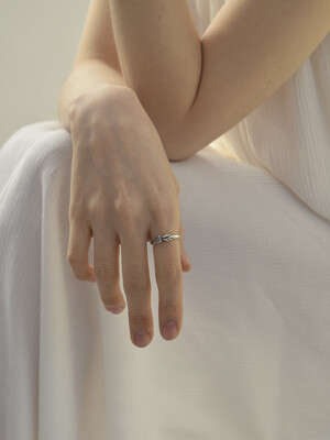 leaf ring / labradorite