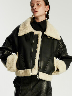 Wide Collar Shearling Jacket - Black