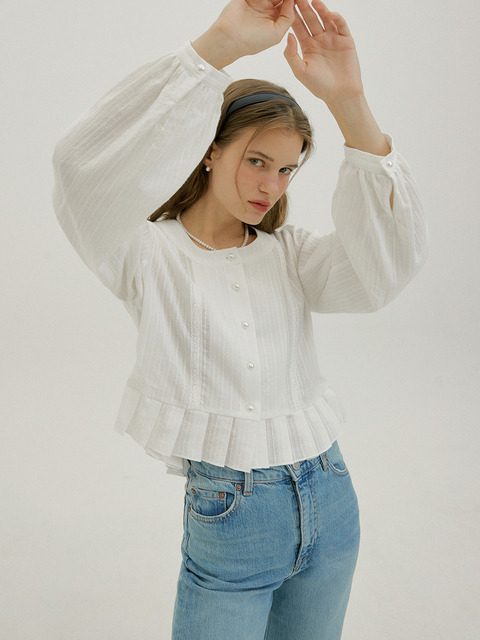 블라우스 - 모어댄라이크 (MORE THAN LIKE) - BELLA PLEATS LACE BLOUSE - IVORY