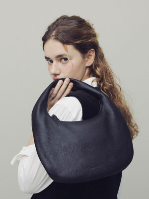 Round Shoulder Bag Shrunken 라운드 숄더백 슈렁큰 (2color)