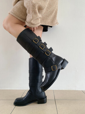 4 Buckle boots