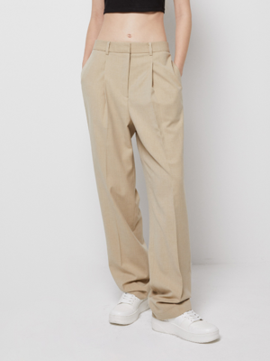 TAPERED ONE TUCK SLACKS_LIGHT BEIGE