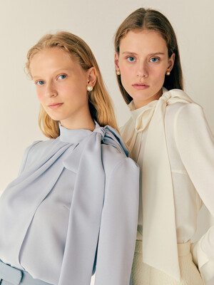 ANDREA Tie neck wrapped blouse (Soft blue/Ivory)