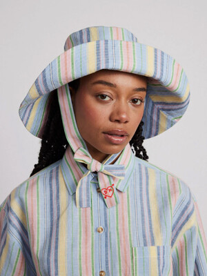 BUCKET HAT IN MULTI COLOURED STRIPE_MULTI