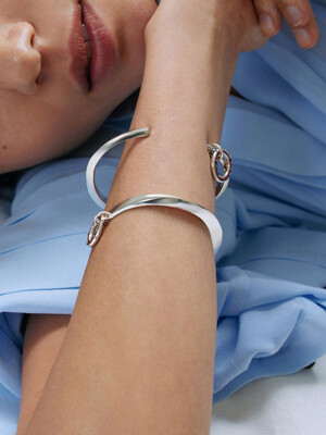 CLASSIC OPEN BANGLE