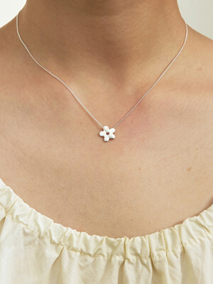 Flower necklace