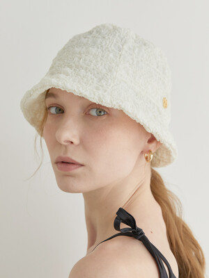 atypical embo bucket hat (C021_ivory)