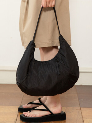 CHLOE Shirring shoulder bag_Black