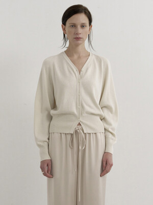 SILK CURVED V-NECK CARDIGAN_CREAM