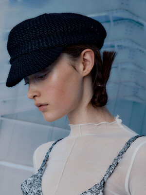 STRAW MARGOT HAT IN BLACK