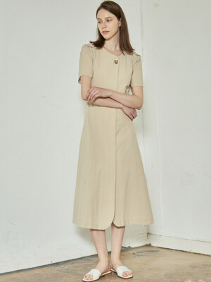 comos 866 Jacket shirring dress (beige)