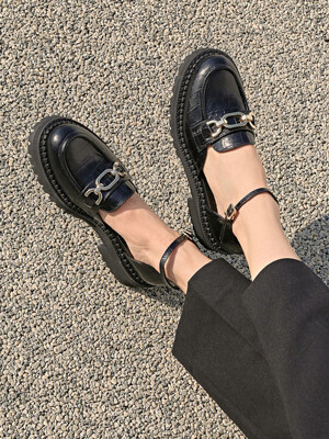 1606 Croker Chain Strap Walker Loafer-black