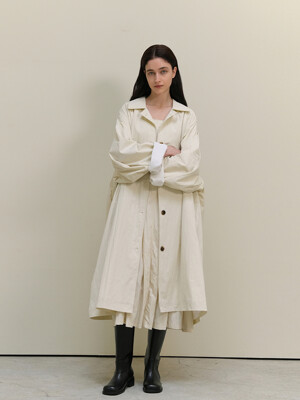 Classic Overfit trench coat - Cream