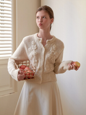 Marshmallow knit cardigan (beige)