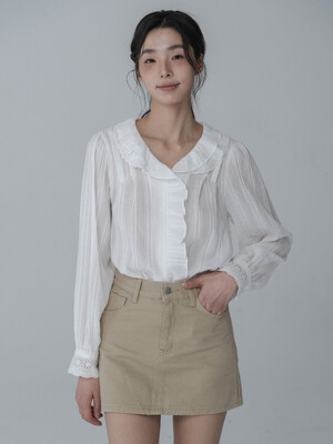 [단독]JACQUARD FRILL LACE LONGSLEEVE BLOUSE_WHITE