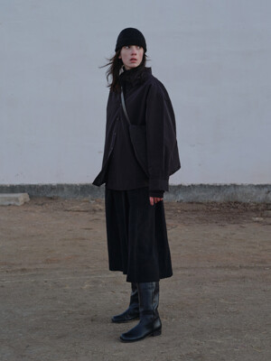 padded shirt (black)