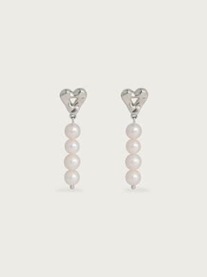 Wavy Heart pearl drop earring