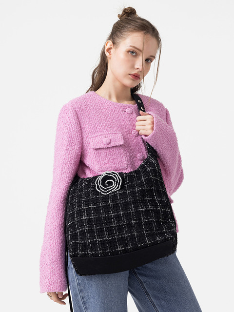 ■HOLLY LOVES LOVE■ Fuzzyback Winter Rose Fudge Bag [Winter 🌹❤️🎅🏻💌 Fudge Bag [Winter Rose] 윈터 로즈 원단을 처음