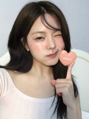 [NEW COLOR 출시] 러브빔 치크밤