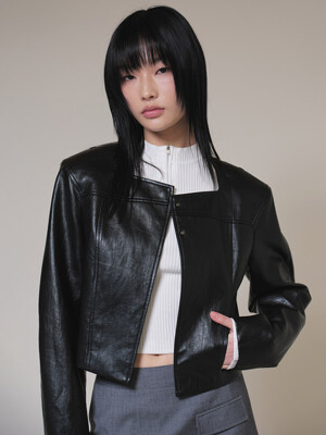 Non-collar Crop Jacket in Black VL4SJ011-10