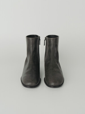 vintage ankle boots (black)