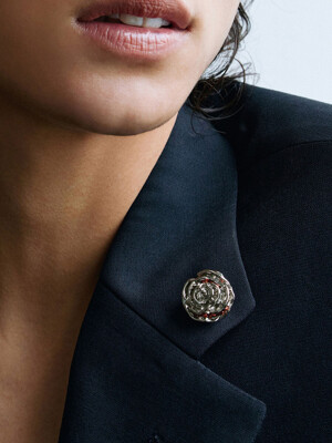 LA VIE EN ROSE BROOCH