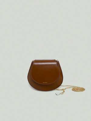 [리퍼브] Shell chain bag / Camel brown