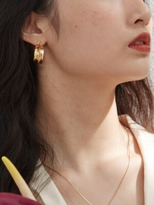 Leaf gold small earring