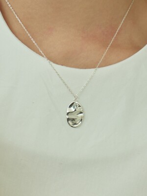 silver flow necklace