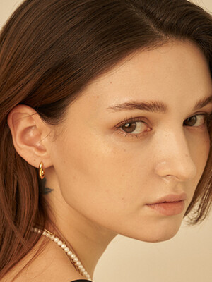 simple square frame earring - gold