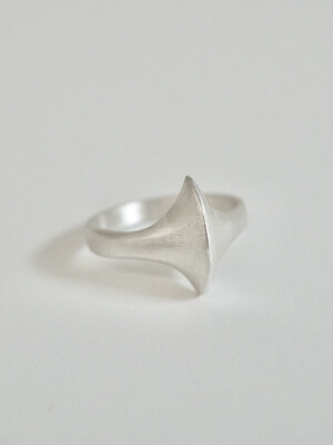 double one pointed ring