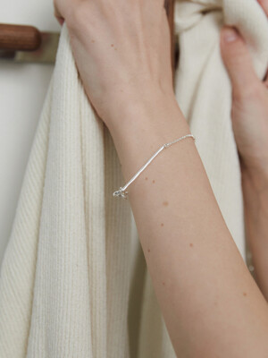 stem thin bracelet