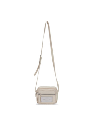 SQUARE LEATHER CROSS BAG IN IVORY