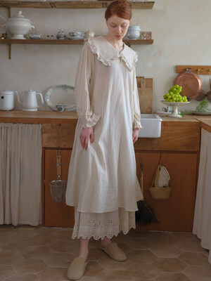 Once frill collar long dress