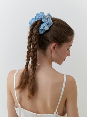 Carry Barrette Punching Lace Scrunch