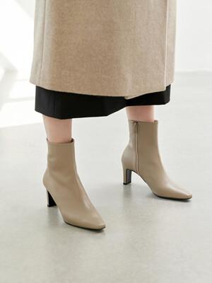 SQUARE TOE LEATHER ANKLE BOOTS [TAUPE]