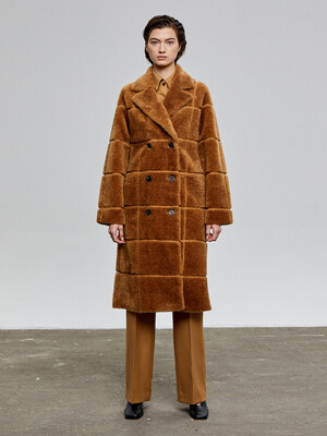 STITCHED DOUBLE SHEARLING COAT (CAMEL)