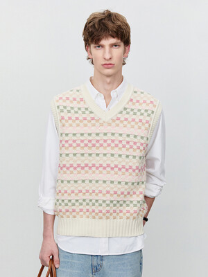UNISEX CRAFTED V-NECK KNIT VEST IVORY_M_UDSW5A109IV