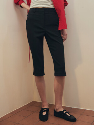SLIT CAPRI PANTS_BLACK