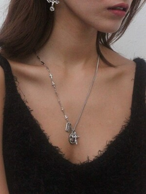 angel necklace (Silver/surgical steel)