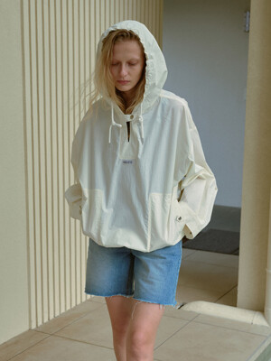 Hooded String Anorak (cream)