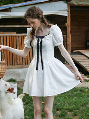 Cest_Romantic white ribbon dress