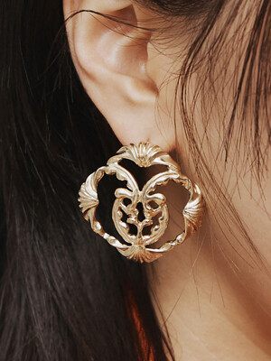 Antique Decoration earrings